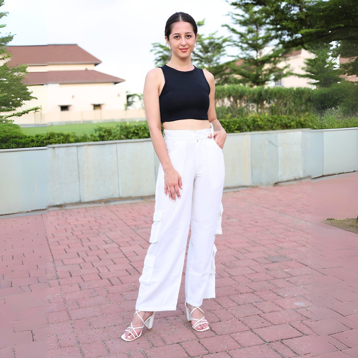 Chic High-Waist Multi-Pocket Cargo Pants